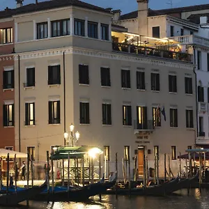 H10 Palazzo Canova Venetië