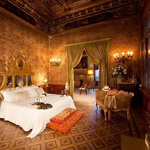 Pensionat Palazzetto Pisani Grand Canal