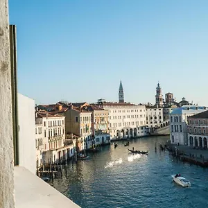 Hotell Ai Santi Apostoli